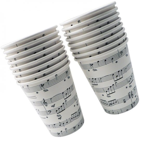Papieren bekertjes met muzieknoten