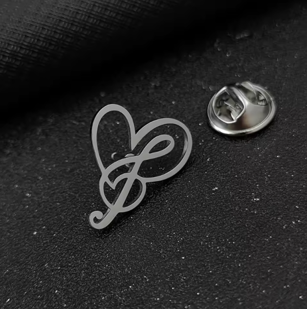 Pin vioolsleutel Hart (zilverkleurig)